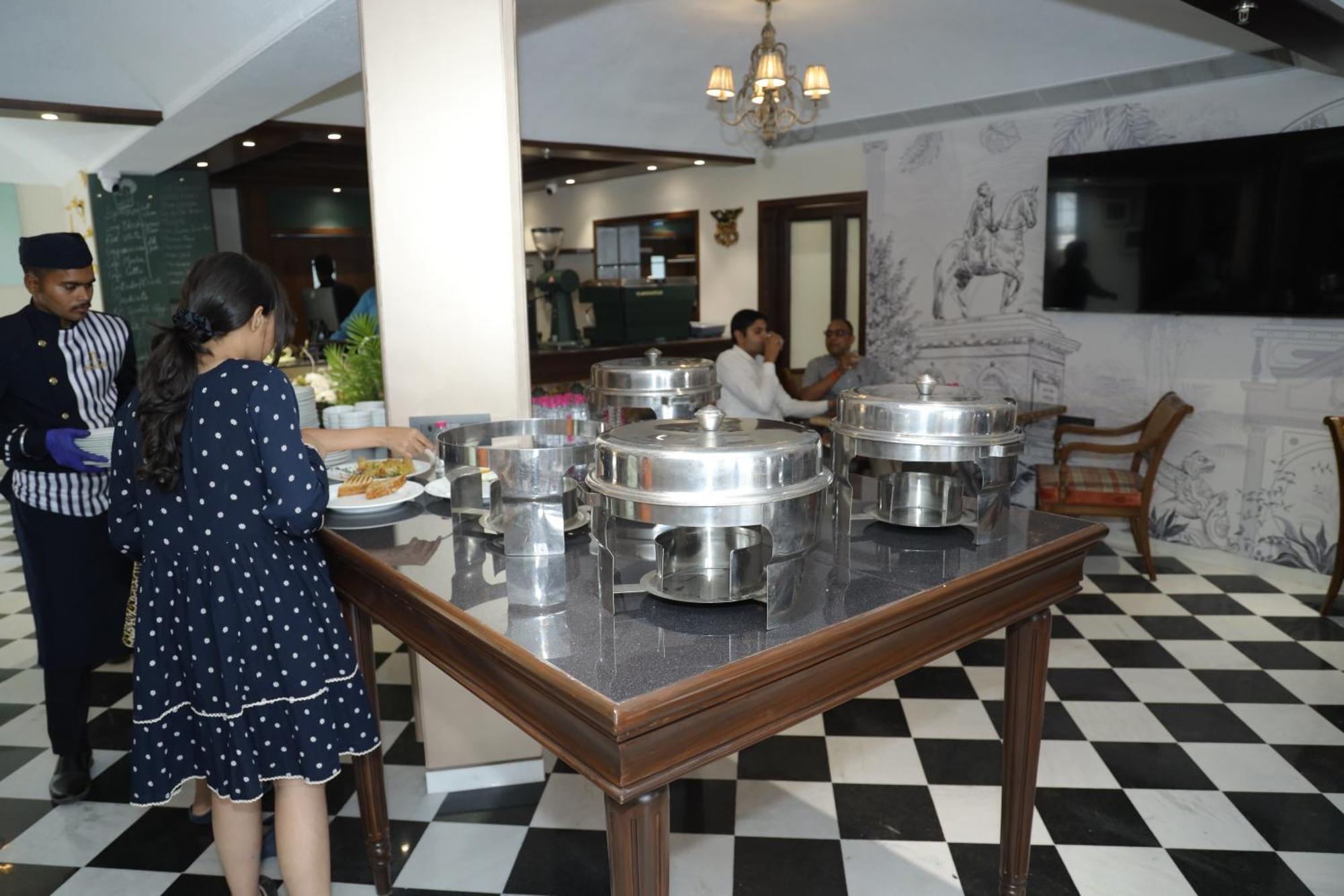 The Jewels Resort Jaipur Exteriör bild