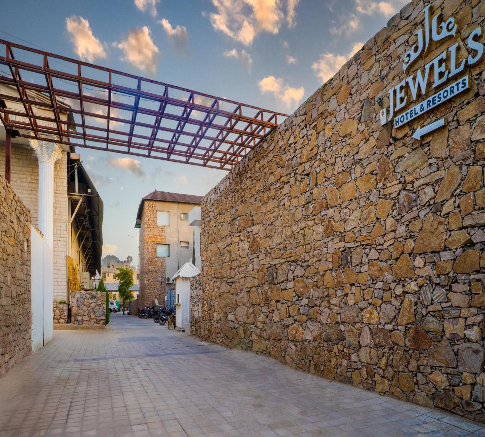 The Jewels Resort Jaipur Exteriör bild